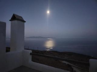 Sunflower Tinos House - 3