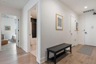 2BR Lux Highrise + Austin + Vibrant Rainey St - 4