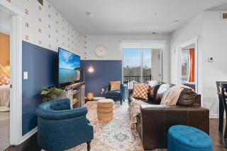 NEW Great Escape 404 2BR Condo Near Downtown and Bay - 2