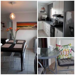 Gorgeous Self Catering Cottage off Umhlanga Rocks - Durban - 9