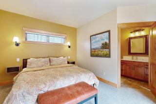 The McKenzie River House - 3