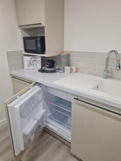 Converted garage ensuite - Bristol - 7