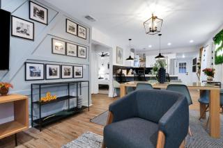 Artsy - A Birdy Vacation Rental - San Antonio - 3