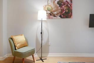 Comfortable stylish Townhouse in Ashford sleeps 5 Netflix 2 Parking spaces Perfect for Contractors and Families - Ashford - 2