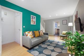 Comfortable stylish Townhouse in Ashford sleeps 5 Netflix 2 Parking spaces Perfect for Contractors and Families - Ashford - 5