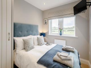 2 Bed in Holmfirth 82193 - Meltham - 4