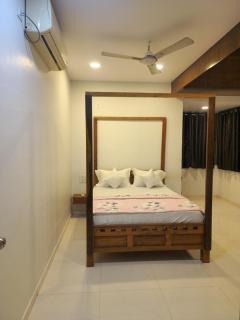 Kuber hotel - Valsad - 3