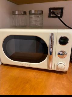 Estudio privado con vigilancia 24/7 con entrada independiente, - 1