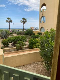 Bord de Mer Appartement face à la mer, lumineux, Grande terrasse, parking privé, climatisé - 4