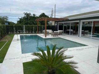 Linda Casa em Mariscal - Bombinhas/SC - 6