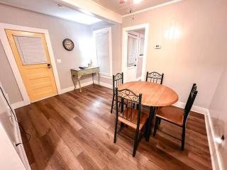 'Queen of the Turf' Walk to Oaklawn Racing and Gaming - 3