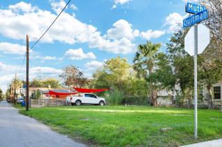 Marfa - A Birdy Vacation Rental - 9