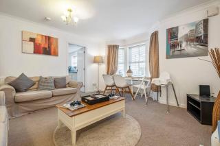 Spacious Apartment with Parking! - 5