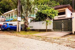 Casa Pedra & Mar - Paraiso na Praia de Caieiras - Guaratuba - 0