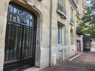 Easy Paris - Clichy - 9
