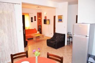 Apartment Deni - Milna - 8
