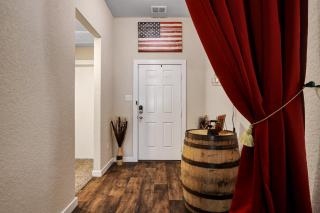 Speakeasy - A Birdy Vacation Rental - San Antonio - 9