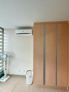 1 BR Uptown BGC Cozy Condo Netflix 200Mb Wi-Fi - 3