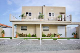 1 Bed Apartment Sleeps 2 - Pool Parking Wifi - 9