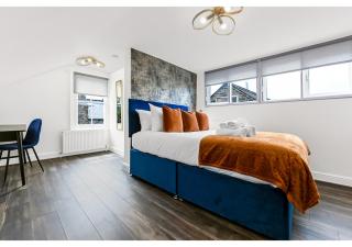 Cozy Bliss Escape: Family - Friendly Getaway - Londra - 8