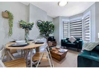 GREAT 4BR House - London - 5