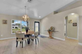 Cape Coral Beauty.Booking - 3