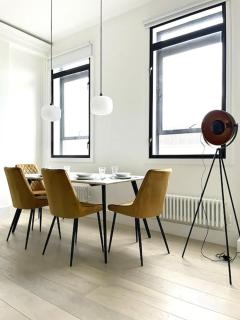 Central & Stylish 2 Bedroom Apartment - Londra - 9
