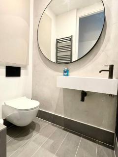 Central & Stylish 2 Bedroom Apartment - Londra - 3