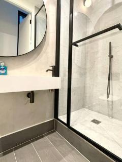 Central & Stylish 2 Bedroom Apartment - Londra - 1
