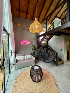 Cabanas Sonho Rosa - com banheira hidro e cesta de café cortesia na primeira manhã - 0