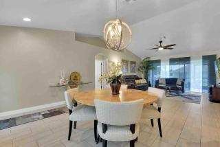 Cape Coral Beauty.Booking - 7