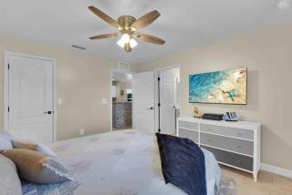 Cape Coral Beauty.Booking - 1