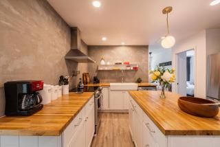 Modern chalet for 8 people with Fireplace, Hot Tub and nearby Skiing - Tobyhanna - 4