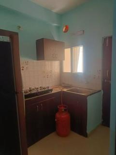 fully furnished 2bhk flat - Hyderabad - 8