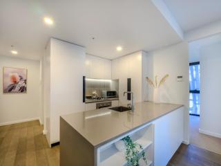 Stylish 2br1ba Apartment Mel Pool Gym Wifi - Melbourne - 2