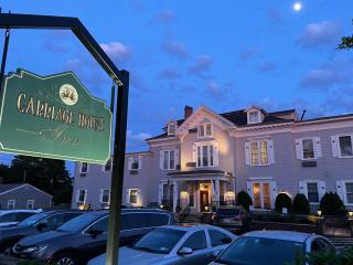 The Carriage House Inn Newport - 5