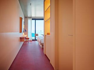 The Coolest Hotel - Busan - 7