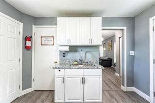 HOUSE WITH FREE PARKING - Lorain - 7