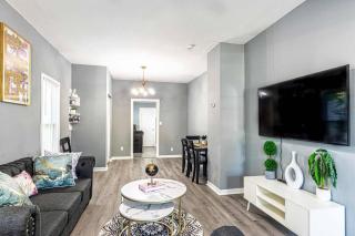 HOUSE WITH FREE PARKING - Lorain - 3