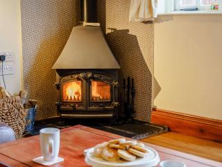 3 Bed in Nantgaredig 56410 - Llanfynydd - 7