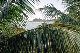 Pearl Divers Beachfront Apartment - 2