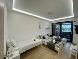 Tóparti Villa, Jakuzzi,Luxus élmény a Szigetközben - Győrzámoly - 2
