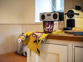 3 Bed in Bath SKN21 - Wellow - 2