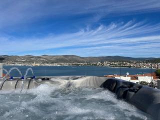 Villa Sofrania- Panoramic Views, Pool, Hot Tub, Location! - Trogir - 0