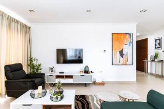 Amazing 2 Bedroom Room Space Available - 5