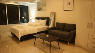 Apartemen Grand Kamala Lagoon by Cheapinn - Bekasi - 6