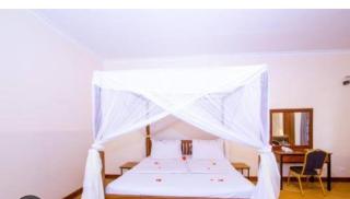 MACHAGE TOURS AND SAFARIS HOTEL - Karatu - 9