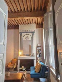 Appartement plein centre-ville - Nimes - 4