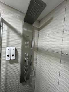Habitacion con jacuzzi y baño privado - Madrid - 2