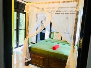 Aura - Unawatuna - 2